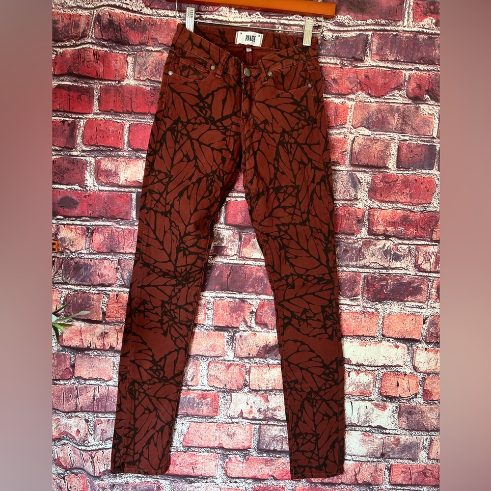 PAIGE Skyline Skinny Mid-Rise Jeans in Burgundy Porcelain Leaf Print